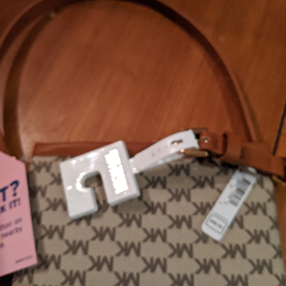 Michael Kors wristlet